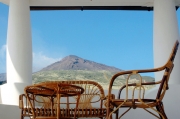 Balcon avec vue sur le volcan