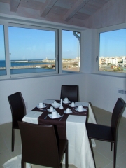 Breakfast hall with sea view