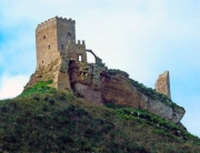Schloss von Cefala' Diana (2 km)