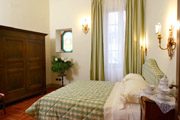 Wohnung Urlaub Florenz: Doppelschlafzimmer der Wohnung Vasari in Florenz