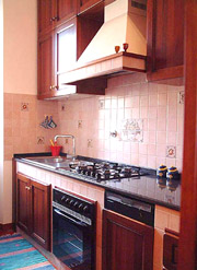 Apartment Holidays Rome: Kitchen with table of Eroi Holiday Apartment in Rome
