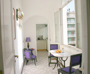 The small living-room of Emilia apartment in Sorrento centre