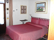 Apartment in Montepulciano: The other Double Bedroom of Girasole apartment