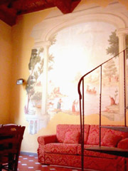 Apartment Rental Florence: Living-room with fresco of Botticelli Apartment in Florence