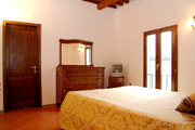 Toskana Urlaub Mietwohnung: Doppelschlafzimmer der Mietwohnung Latini in Florenz
